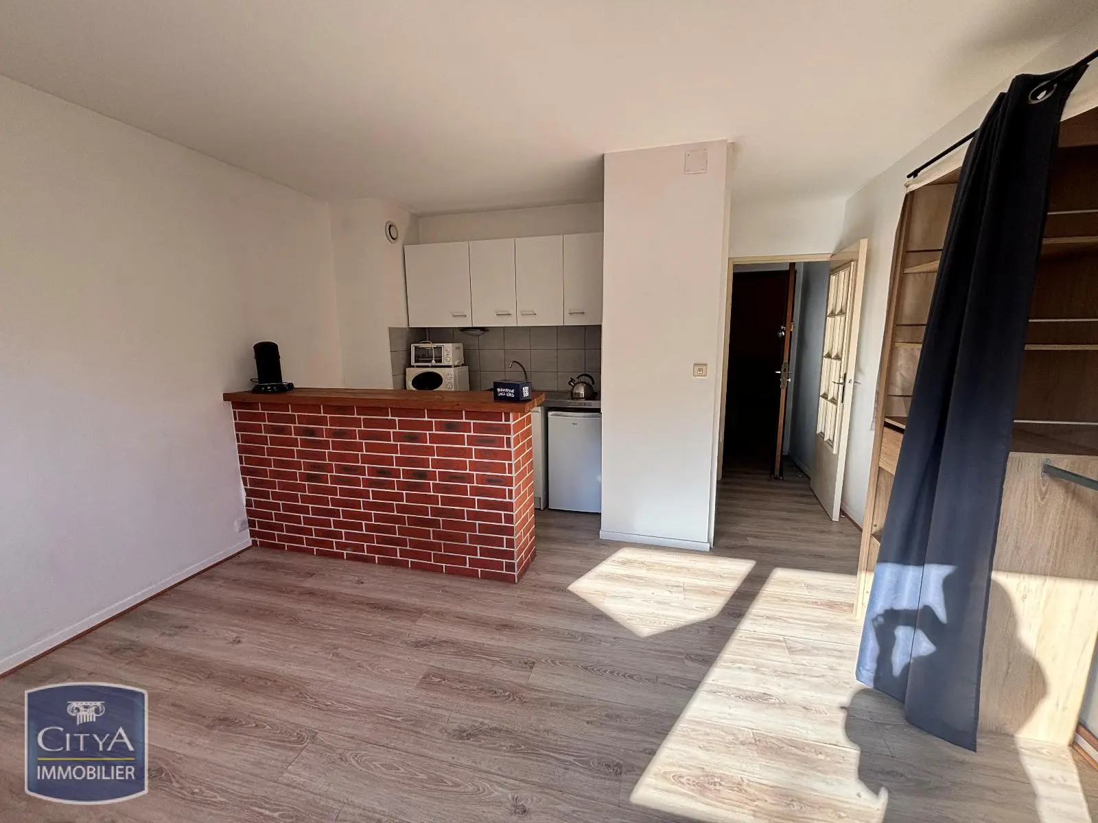 Photo 2 Appartement 1 pièce 24.49m²