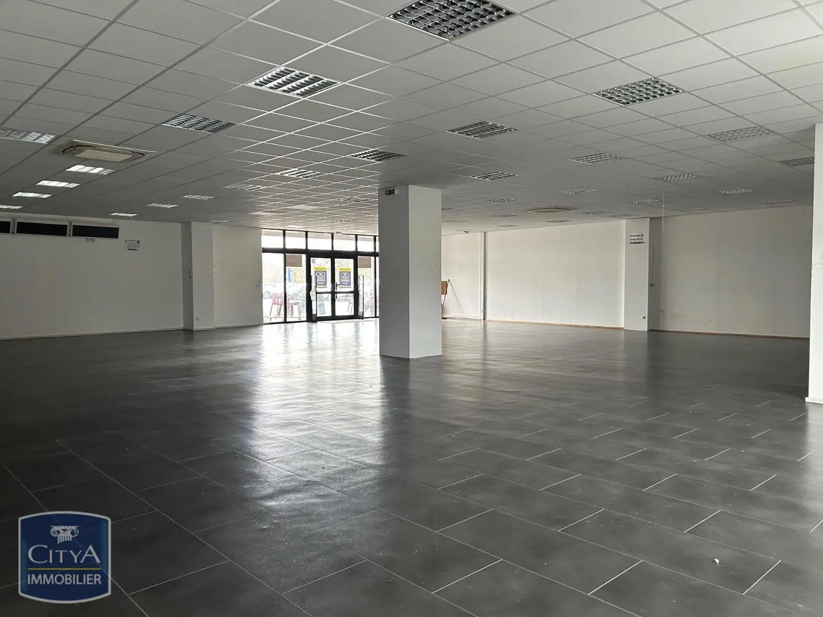 Photo 3 Local Commercial