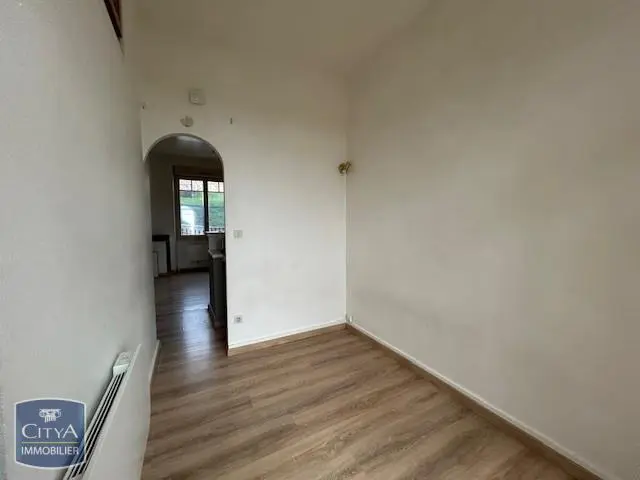 Photo 2 Appartement 1 pièce 28.1m²