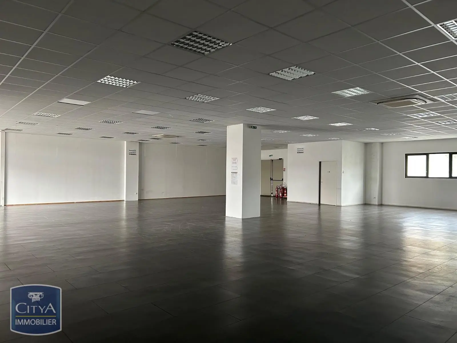 Photo 1 Local Commercial