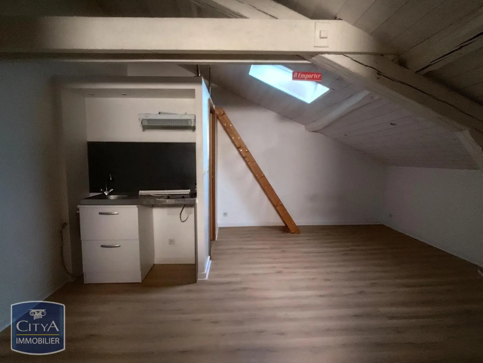 Photo 1 Appartement 1 pièce 19.8m²