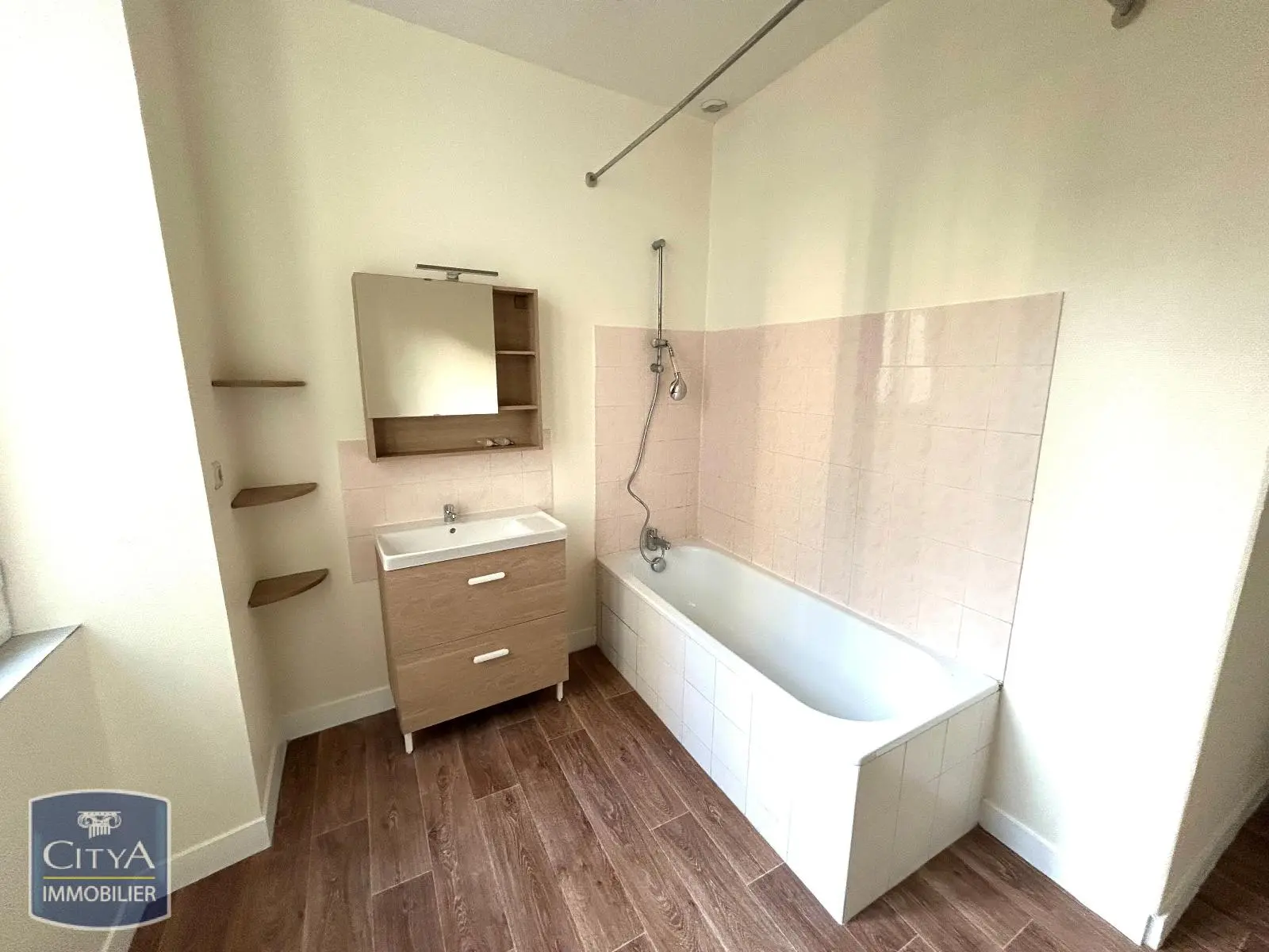 Photo 10 Appartement 4 pièces 101.92m²