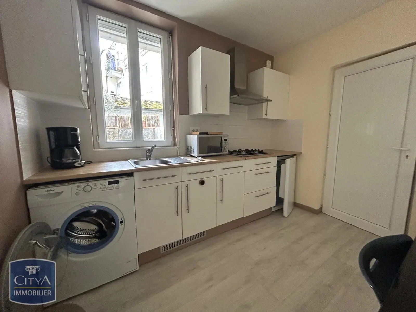 Photo 1 Appartement 1 pièce 24.57m²