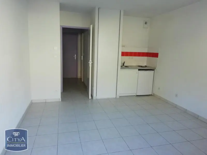 Photo 2 Appartement 1 pièce 24.05m²