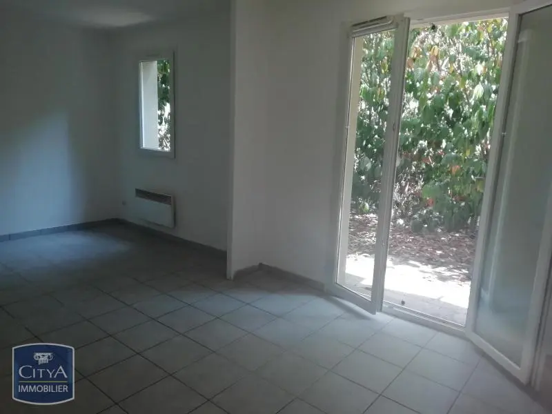 Photo 1 Appartement 1 pièce 31.87m²