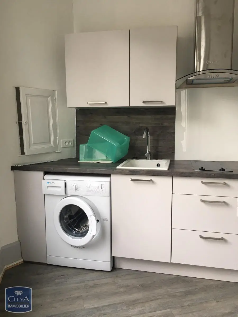 Photo 2 Appartement 1 pièce 23.44m²