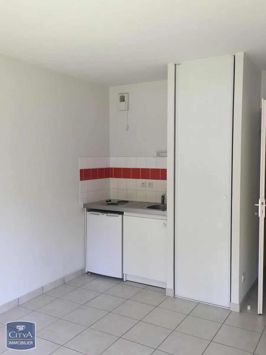 Photo 2 Appartement 1 pièce 26.82m²