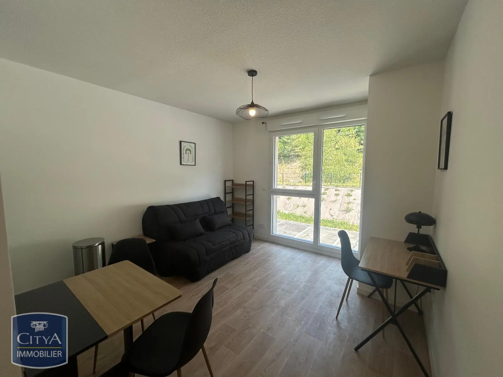 Photo 1 Appartement 1 pièce 22.2m²
