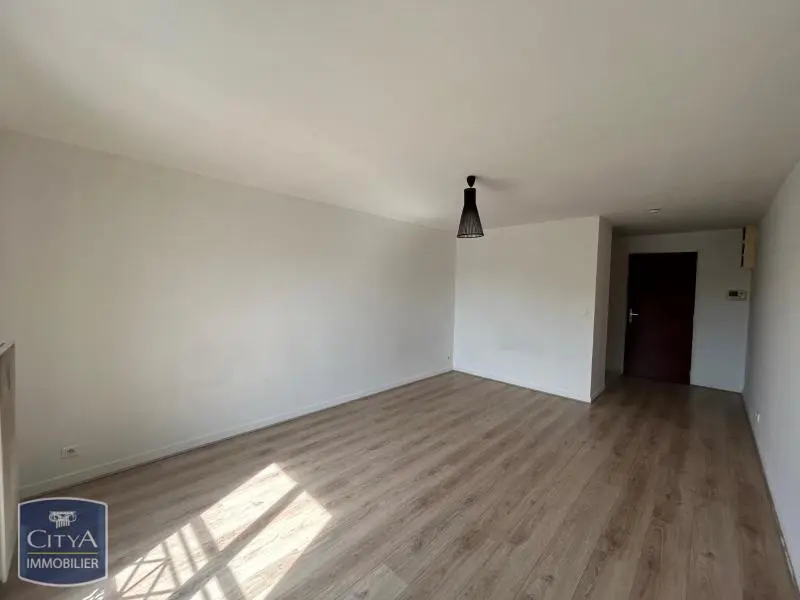 Photo 2 Appartement 1 pièce 28.3m²