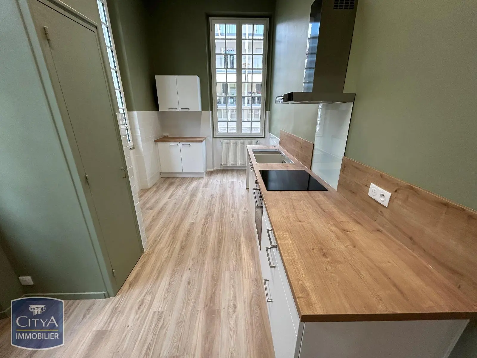 Photo 11 Appartement 3 pièces 107m²