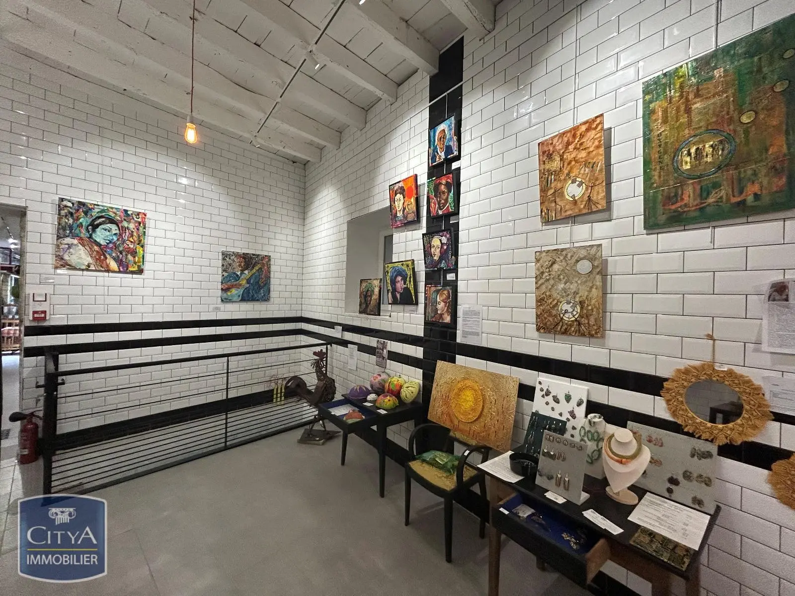 Photo 2 Local Commercial