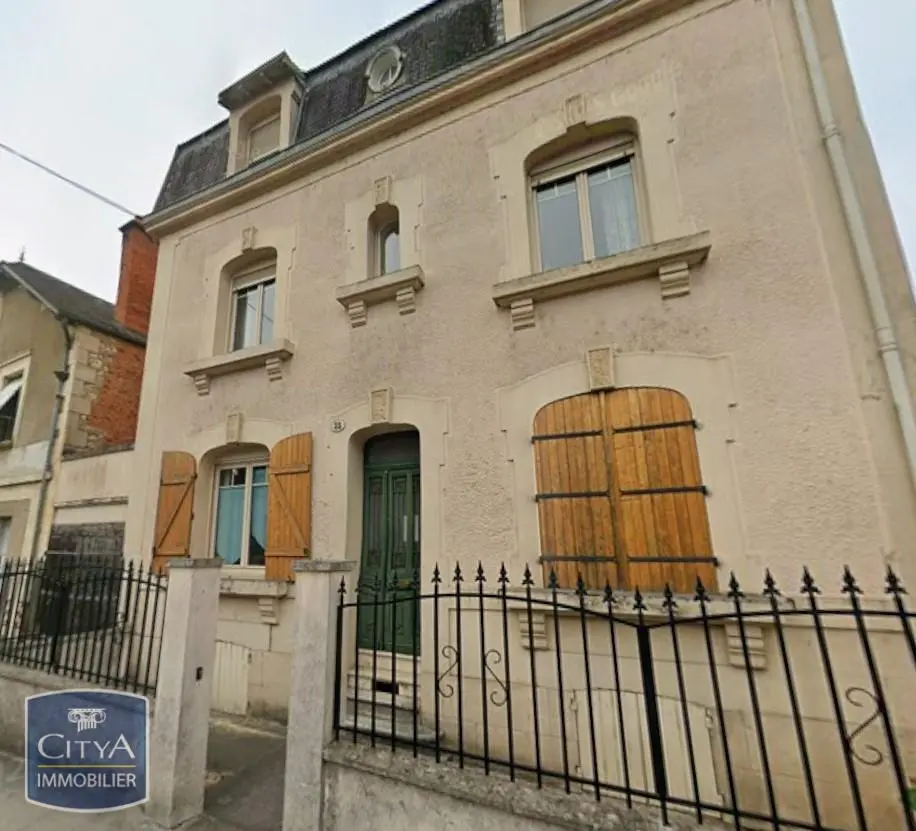 Photo 1 Appartement 1 pièce 28m²