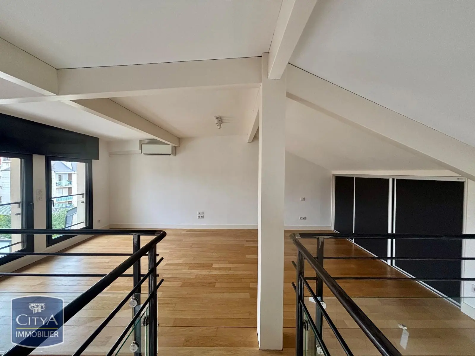Photo 3 Appartement 4 pièces 160.6m²