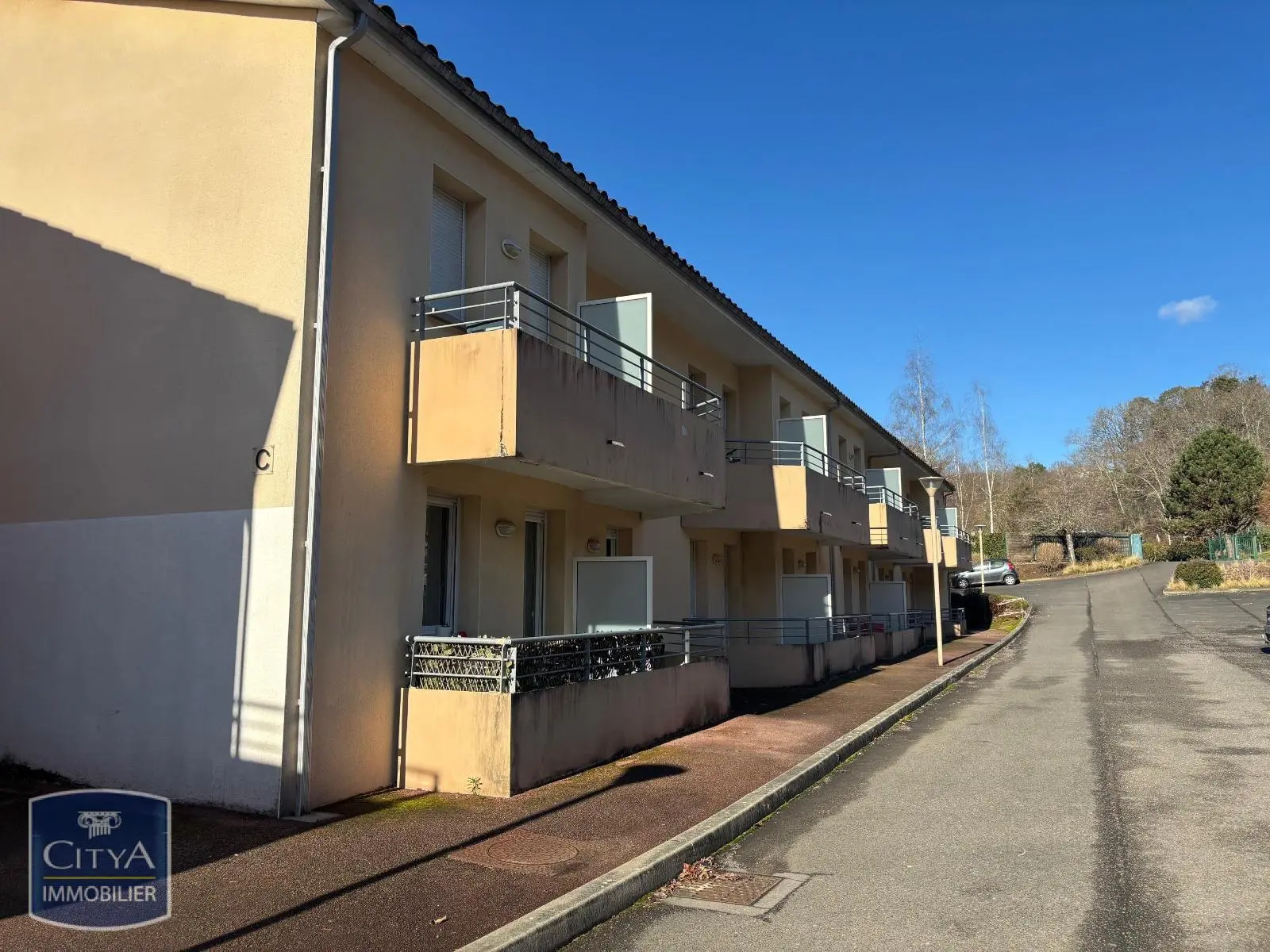 Photo 1 Appartement 1 pièce 24.05m²