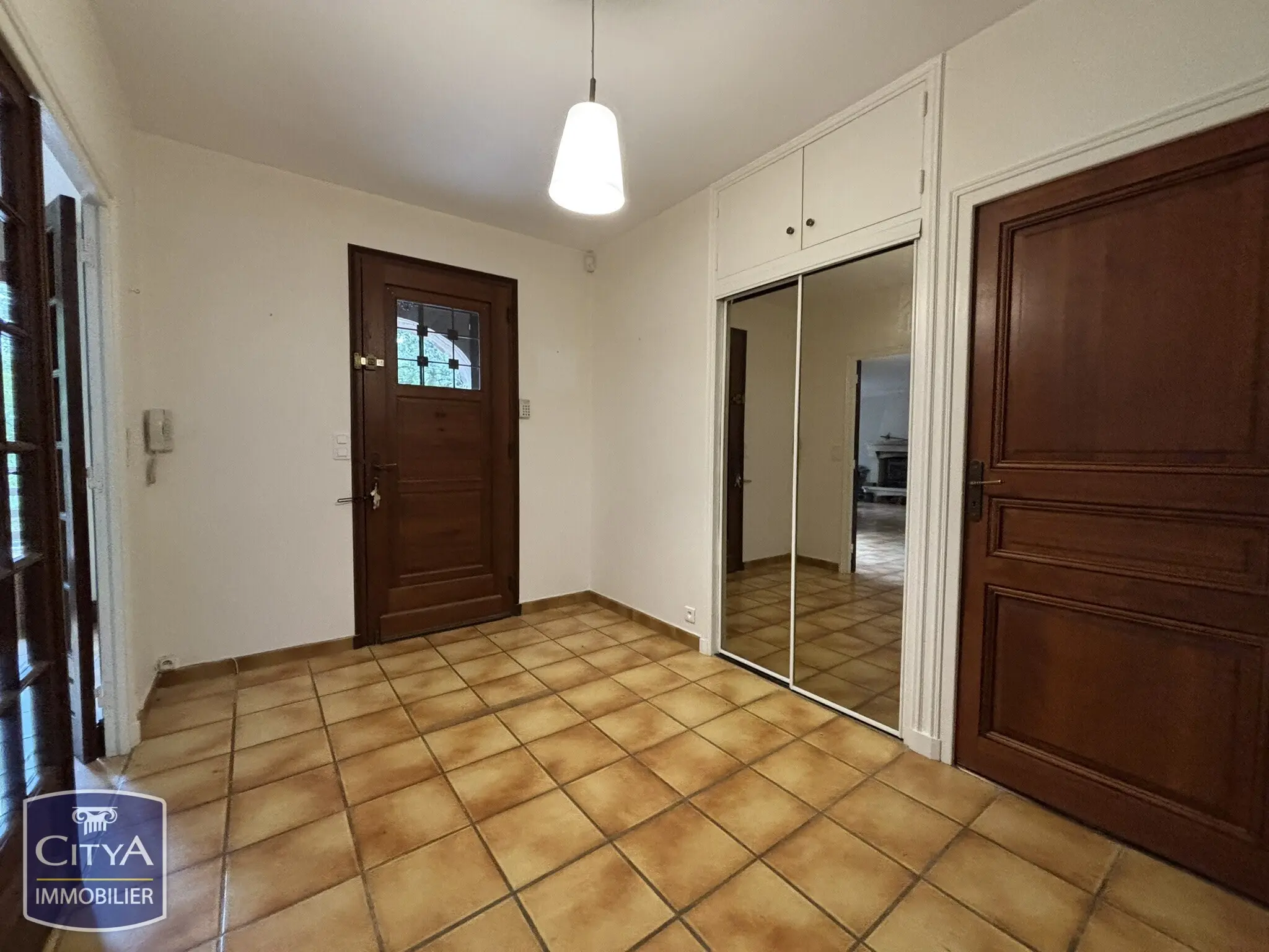 Photo 8 Maison 6 pièces 175m²
