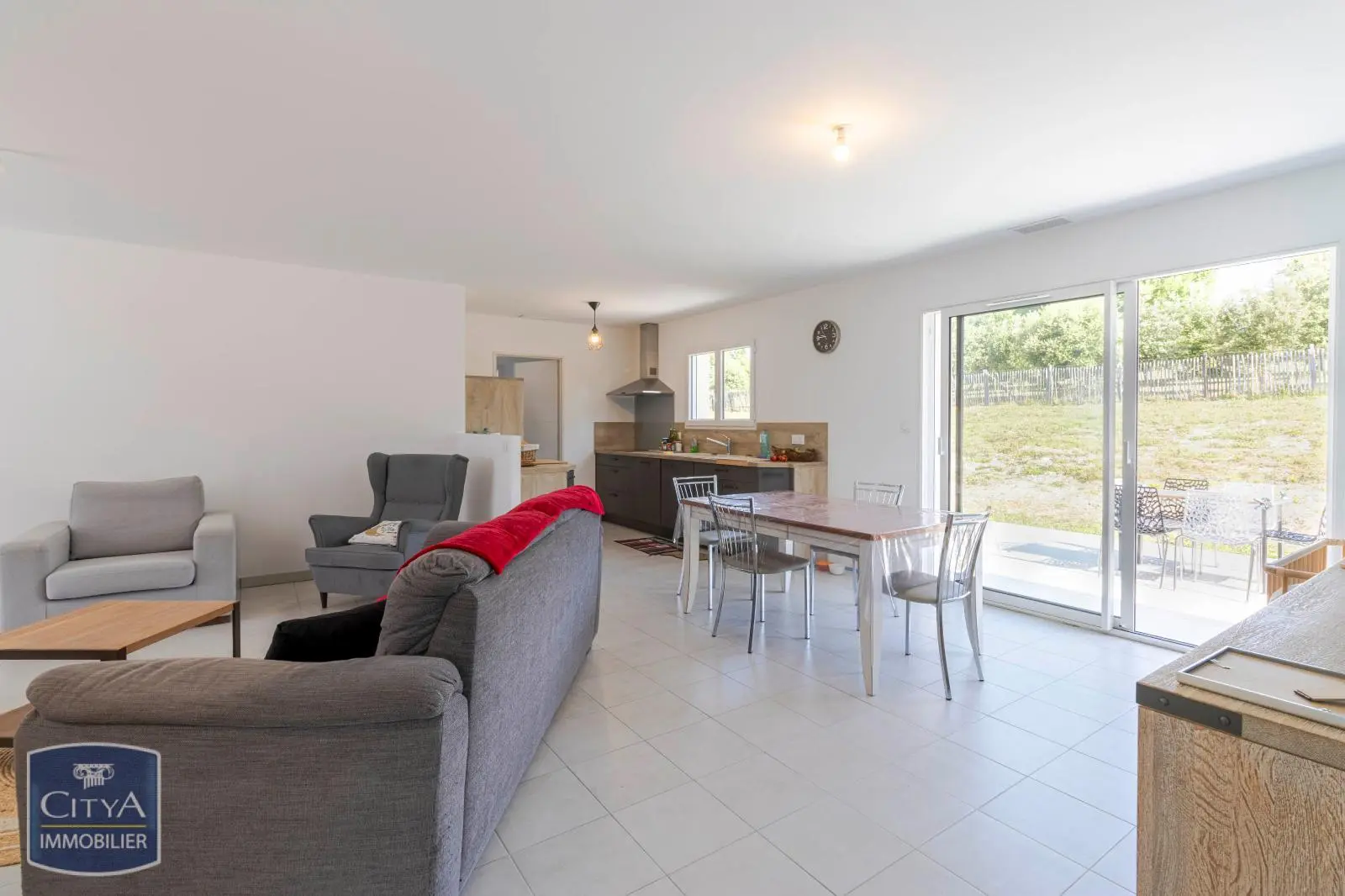 Photo 8 Maison 4 pièces 99m²