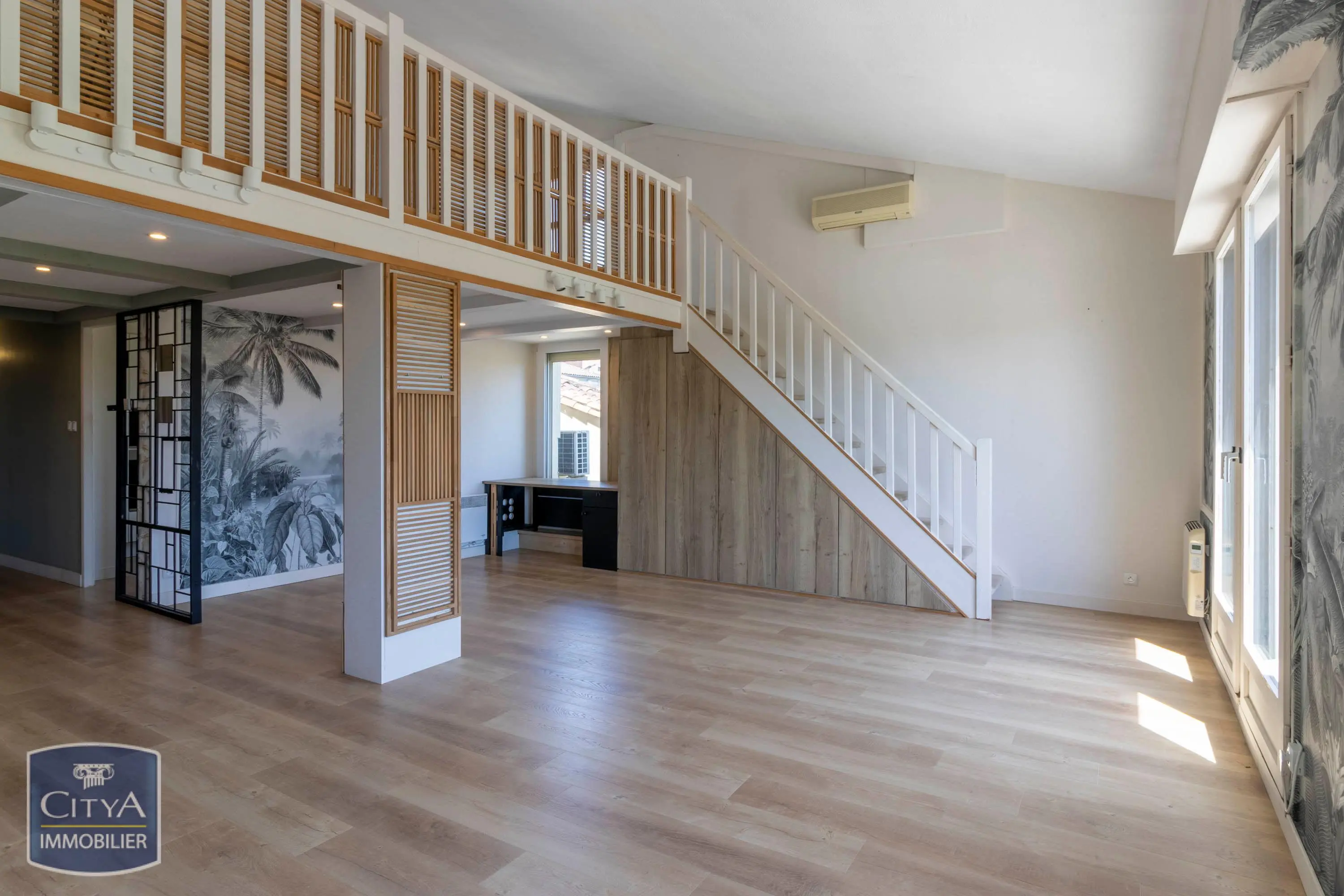 Photo 1 Appartement 4 pièces 102.57m²