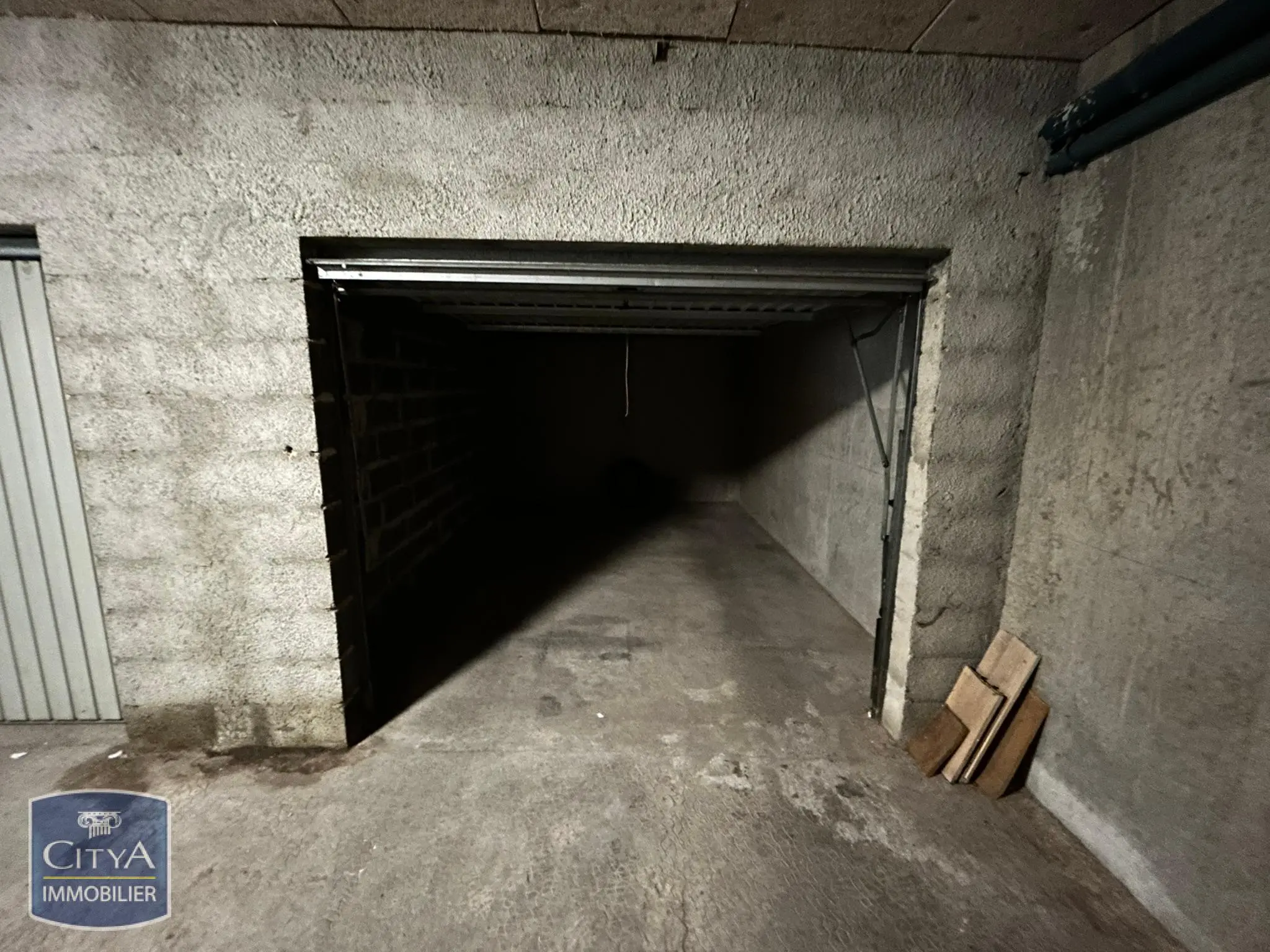 Photo 3 Parking 12m²