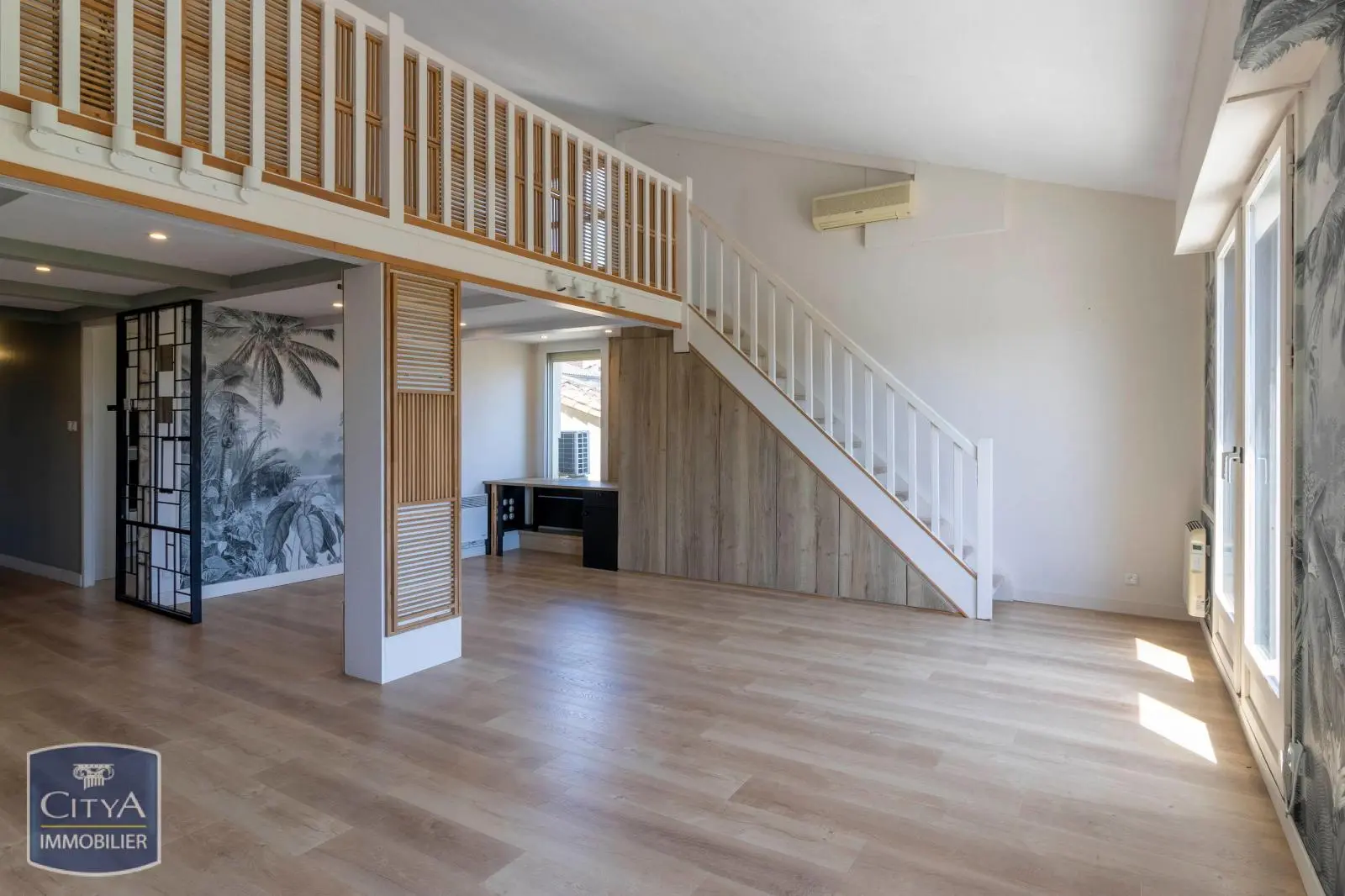 Photo 1 Appartement 4 pièces 102.57m²