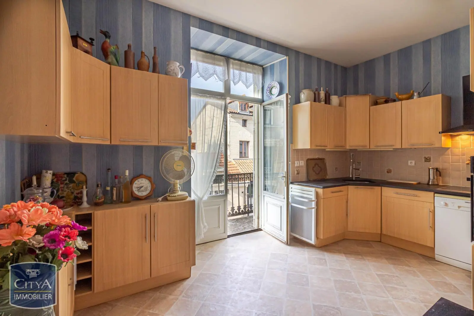 Photo 2 Appartement 4 pièces 124.77m²