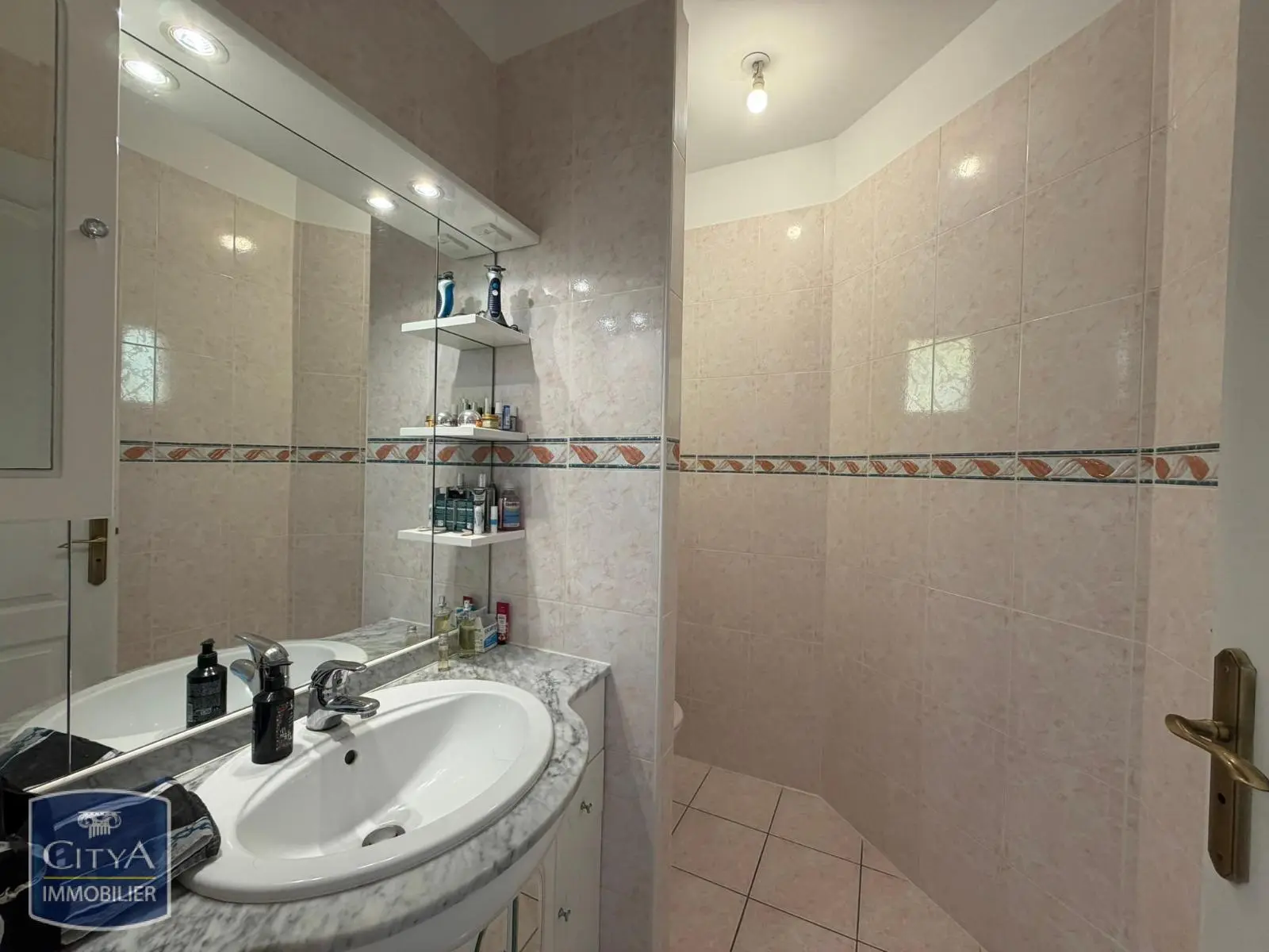 Photo 8 Maison 5 pièces 150m²