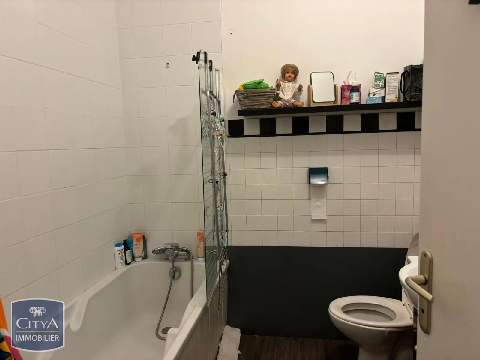 Photo 7 Immeuble 200m²