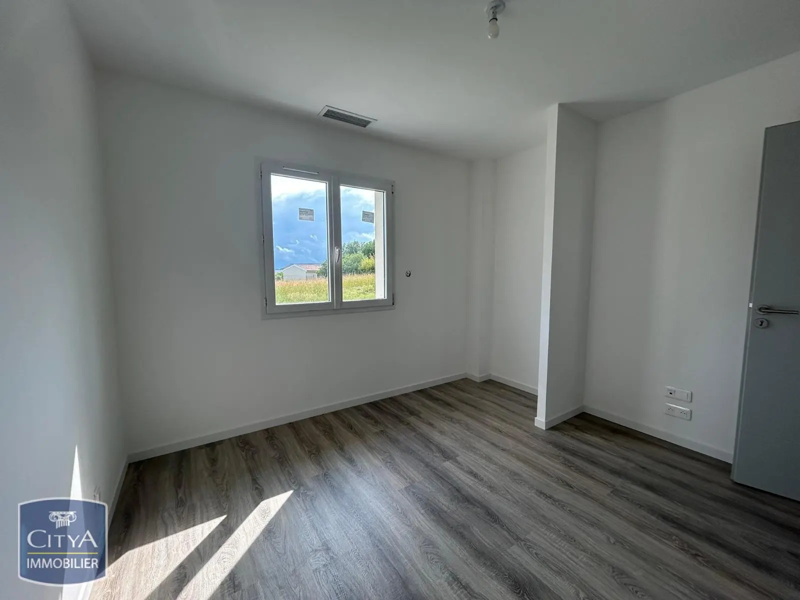 Photo 3 Maison 4 pièces 105m²