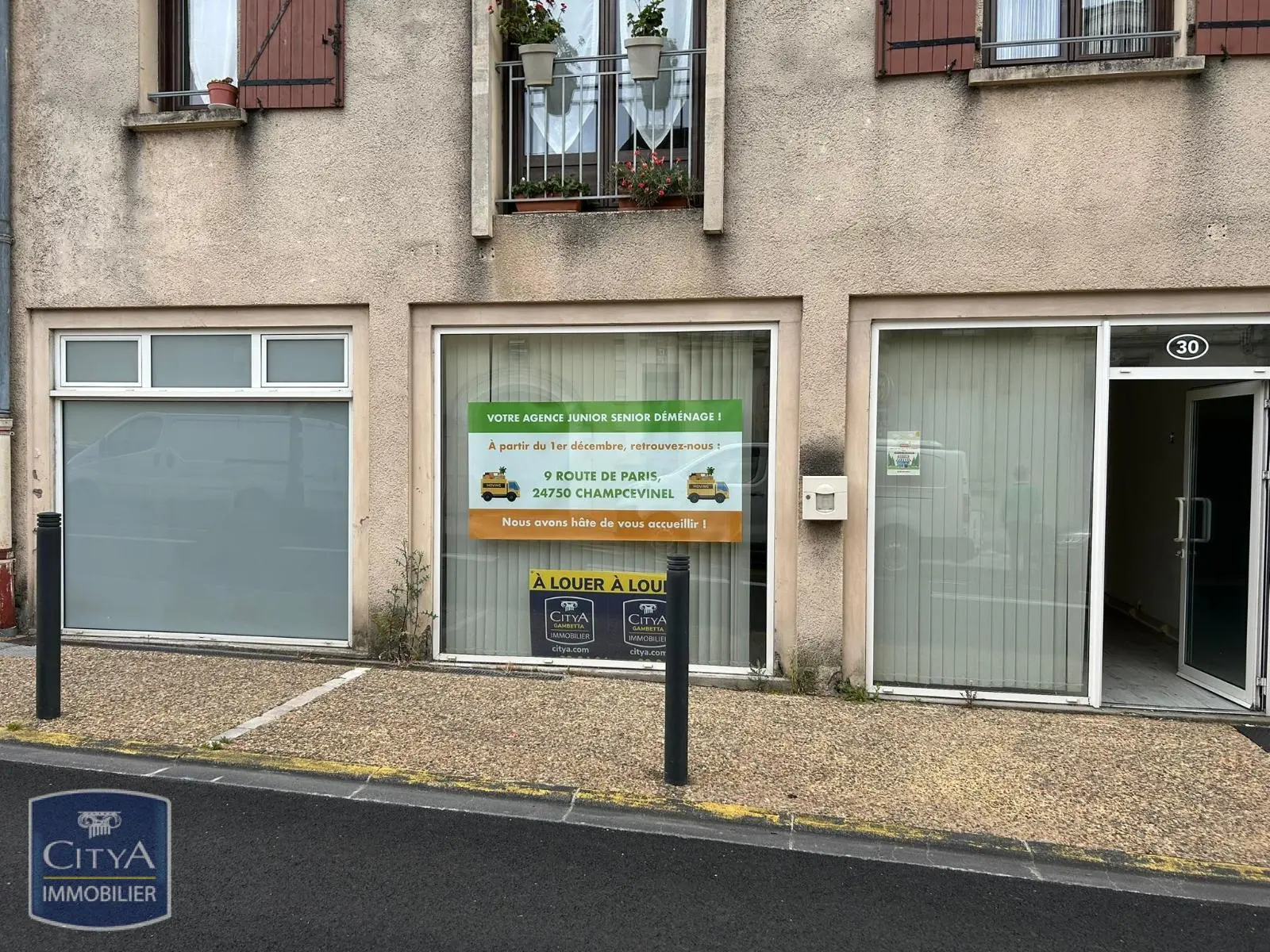 Photo 6 Local Professionnel 4 pièces