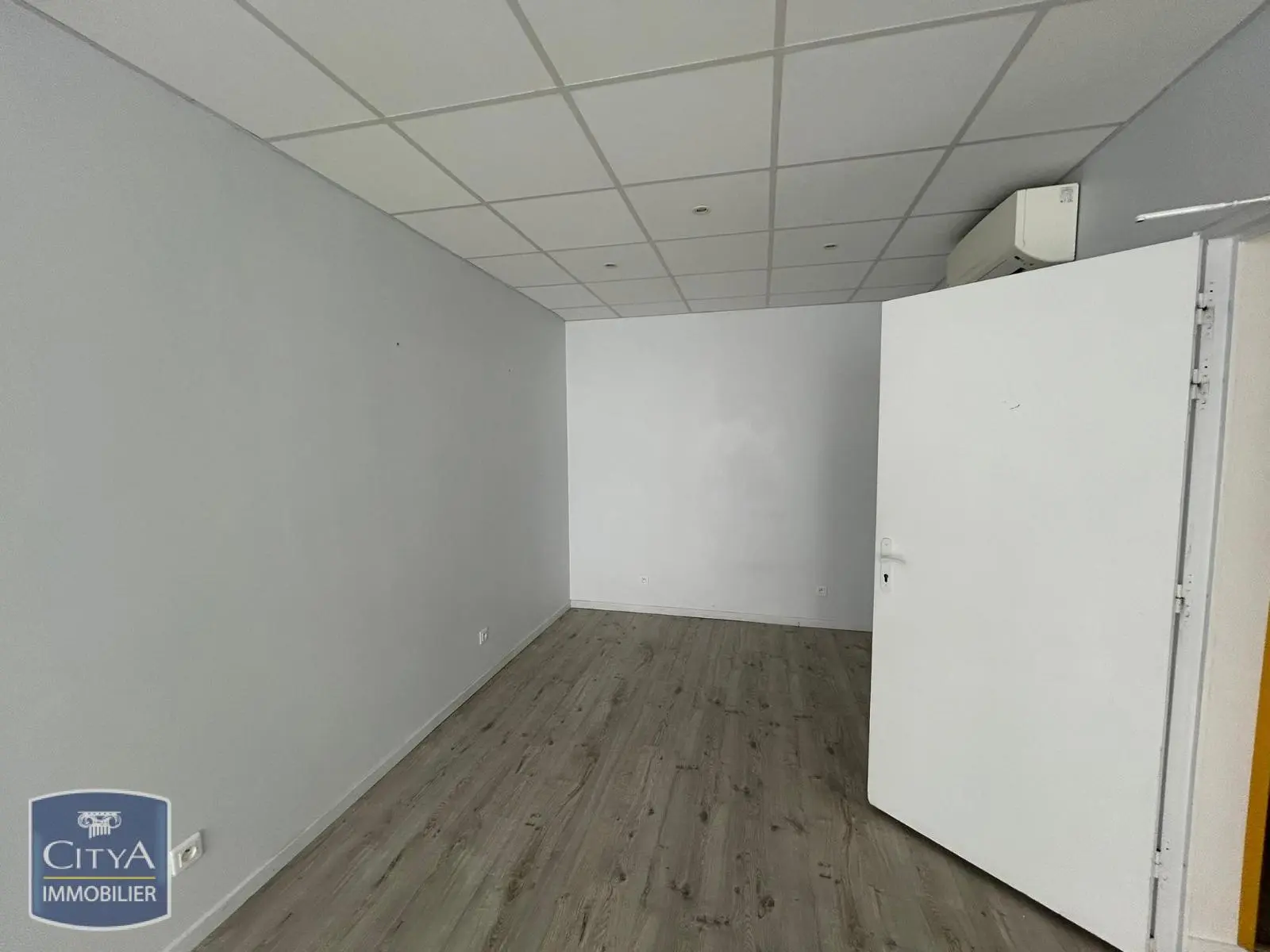 Photo 6 Local Commercial 75m²
