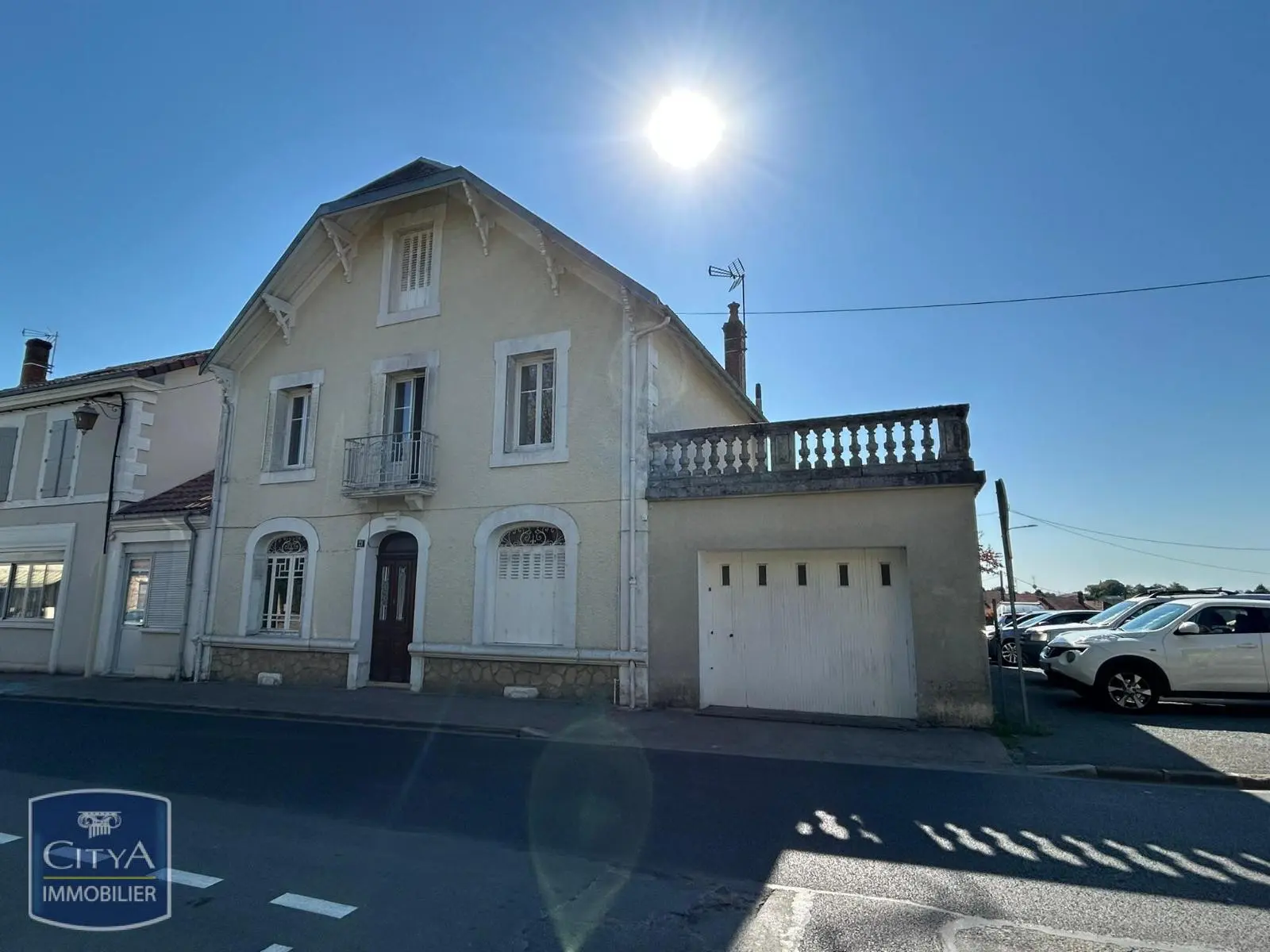 Photo 8 Maison 8 pièces 150m²