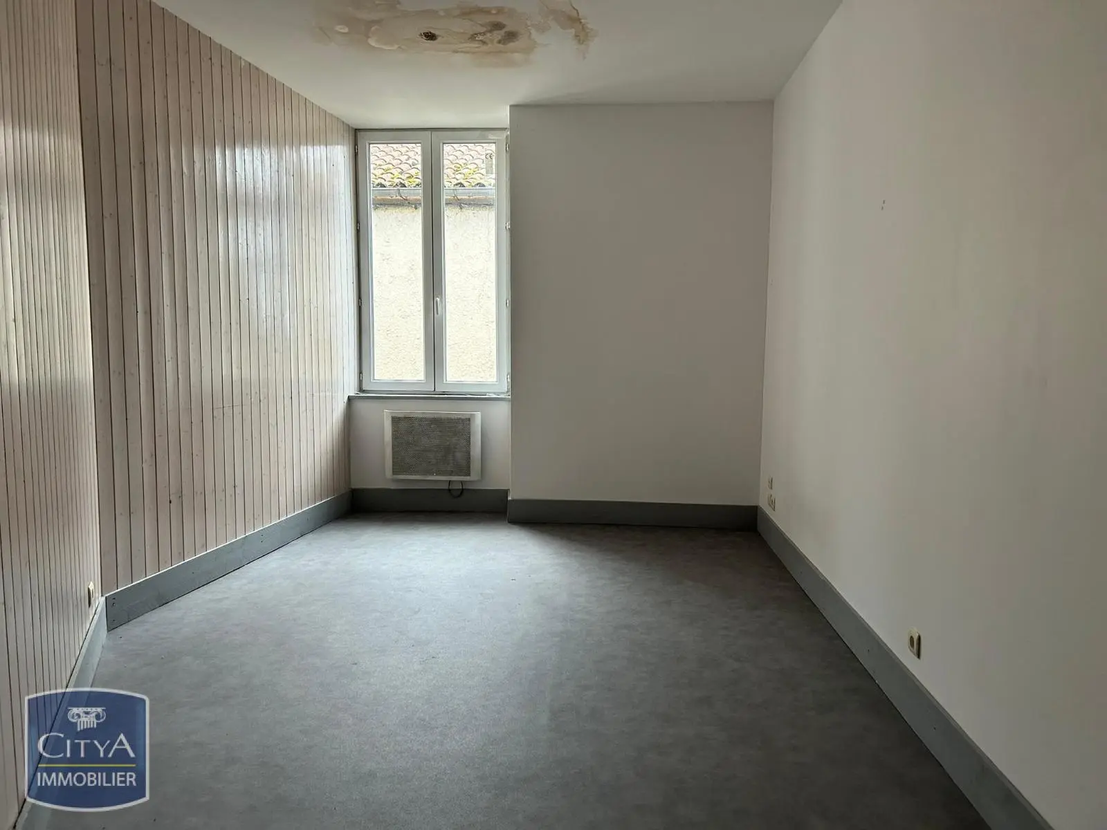 Photo 2 Immeuble 215m²