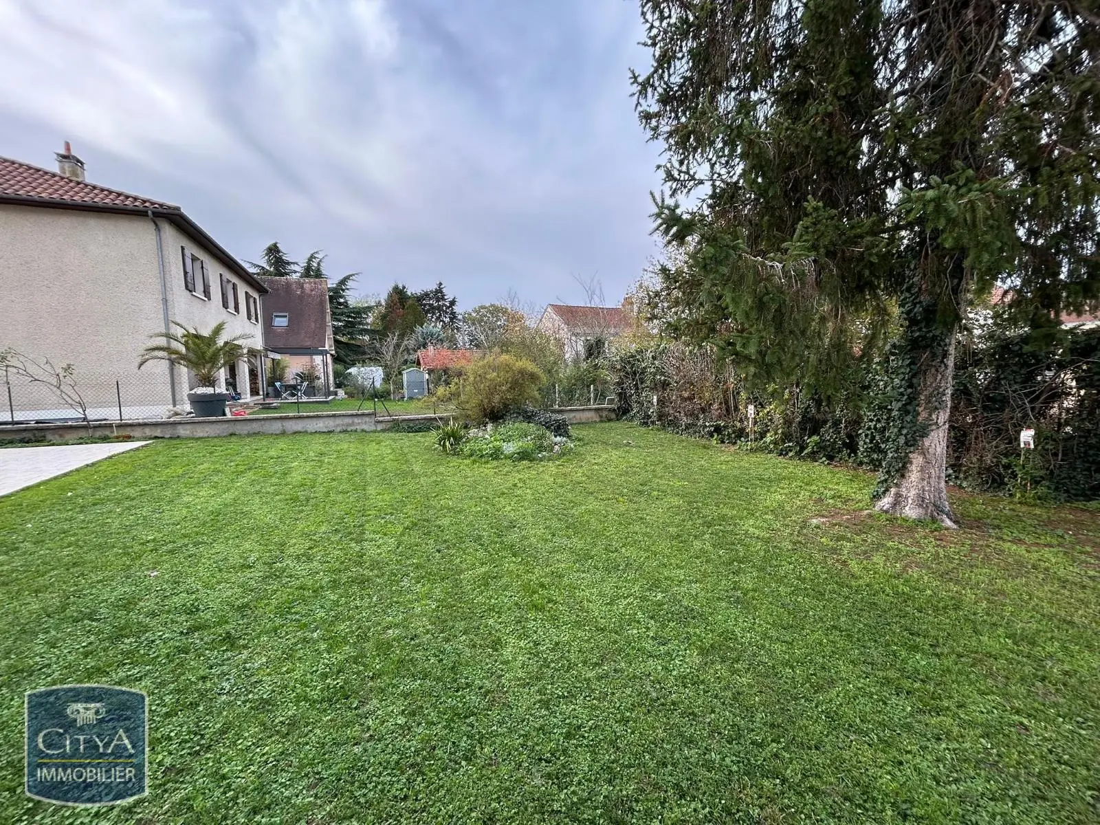 Photo 11 Maison 8 pièces 140m²