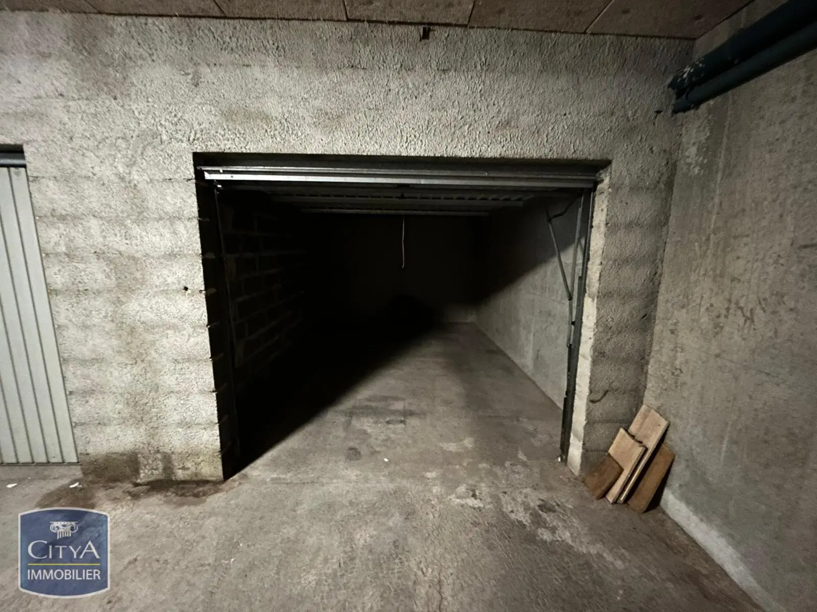 Photo 3 Parking 12m²