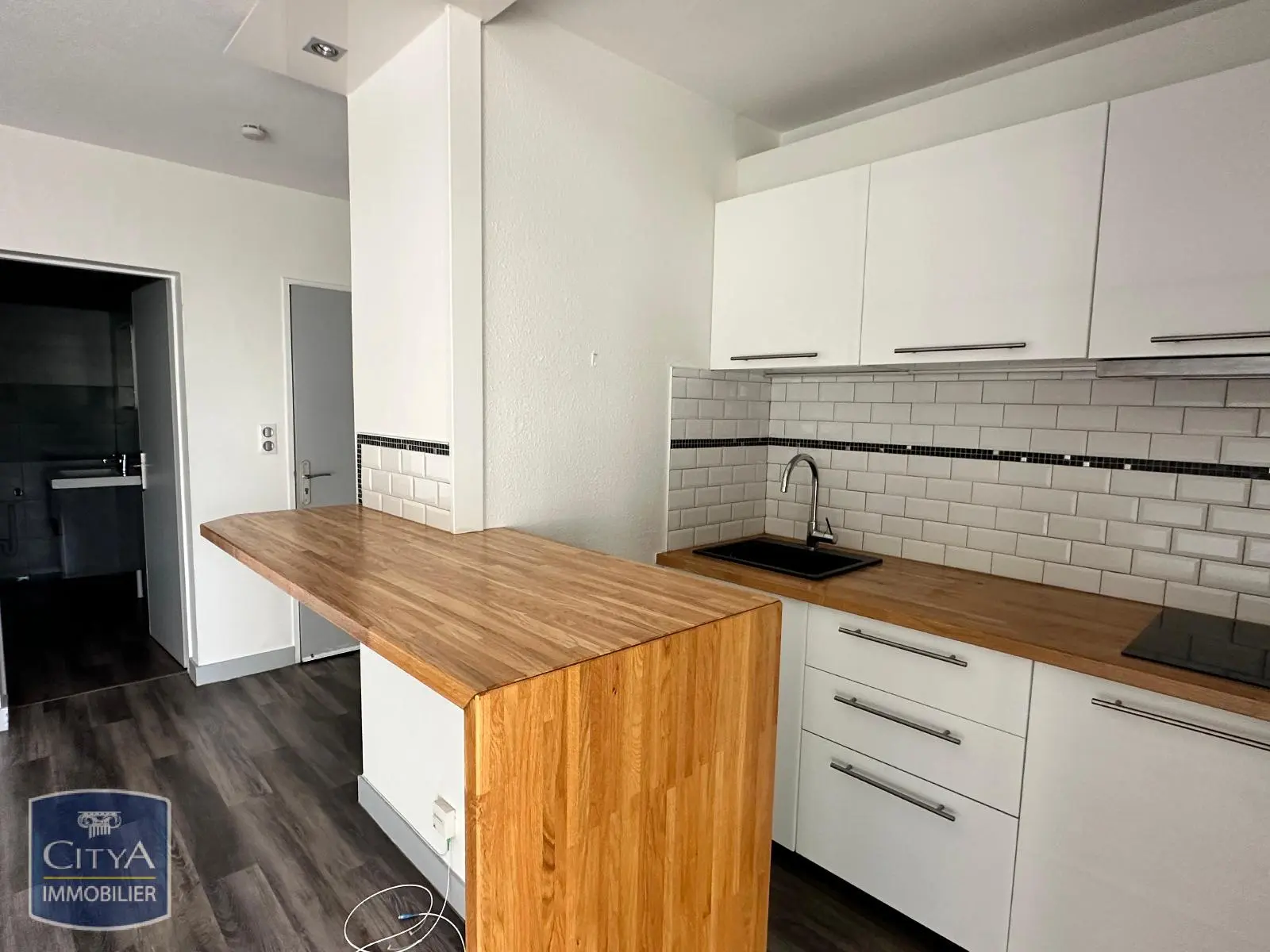 Photo 3 Appartement 1 pièce 27.56m²