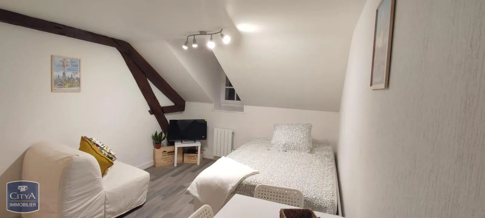 Photo 1 Appartement 1 pièce 17.85m²