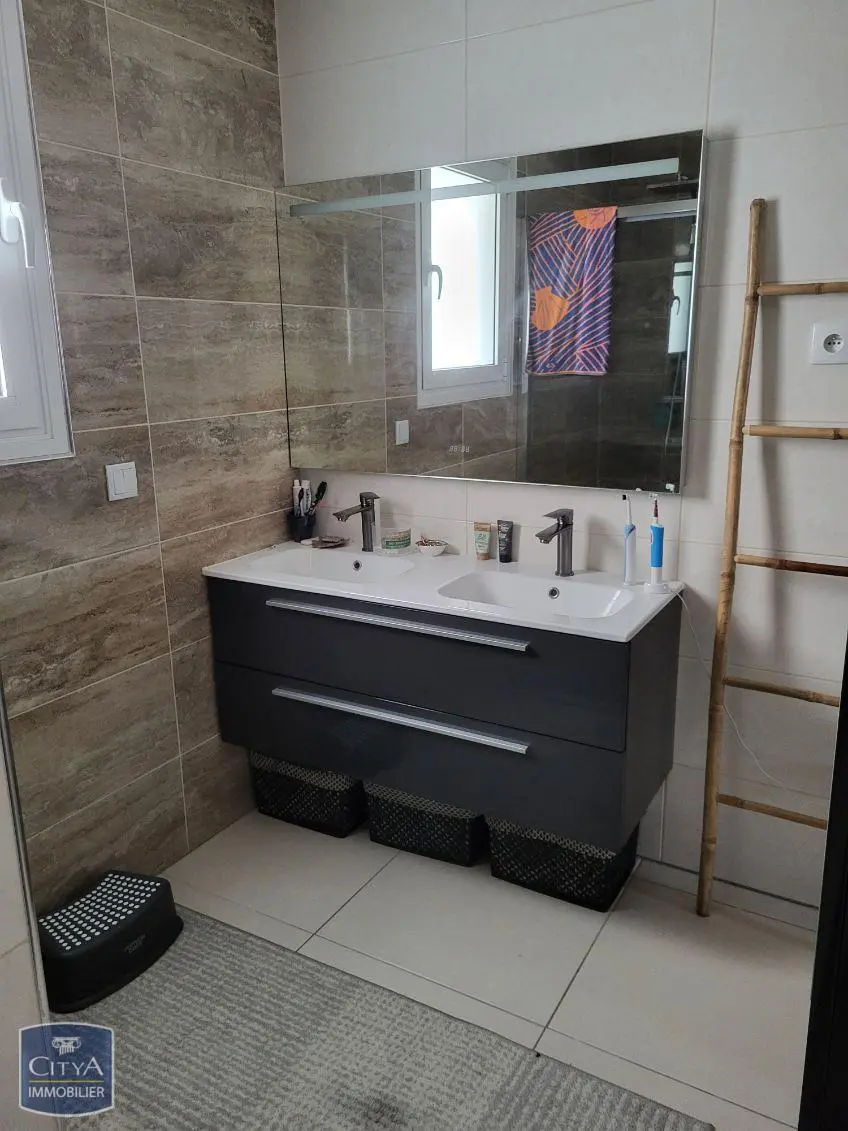 Photo 8 Maison 5 pièces 137m²