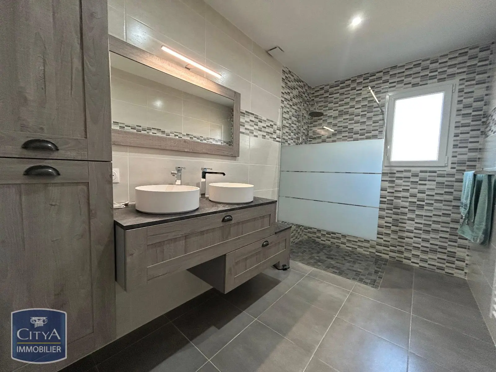 Photo 6 pour Maison 4 pièces 104m² Photo 6 Maison 4 pièces 104m²