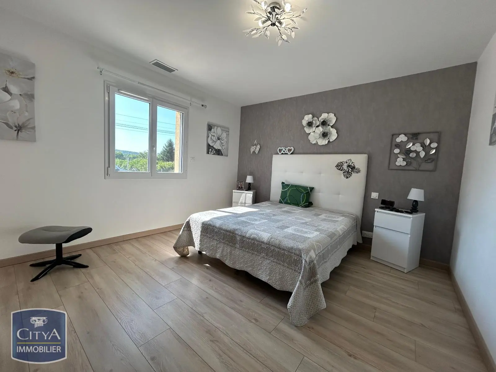 Photo 9 pour Maison 4 pièces 104m² Photo 9 Maison 4 pièces 104m²