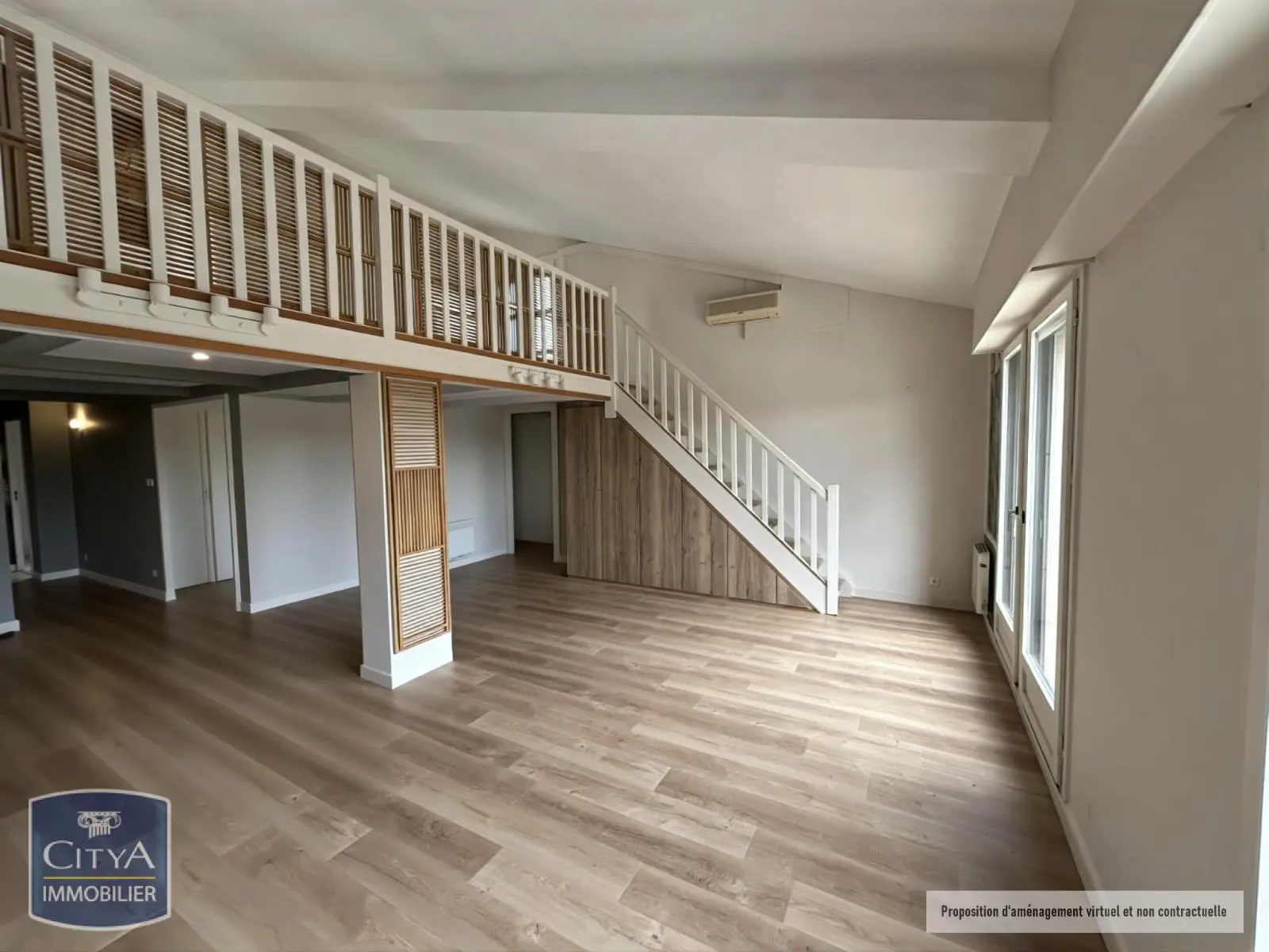 Photo 1 Appartement 4 pièces 102.57m²