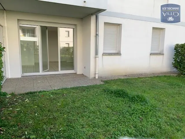 Photo 1 Appartement 1 pièce 27.67m²