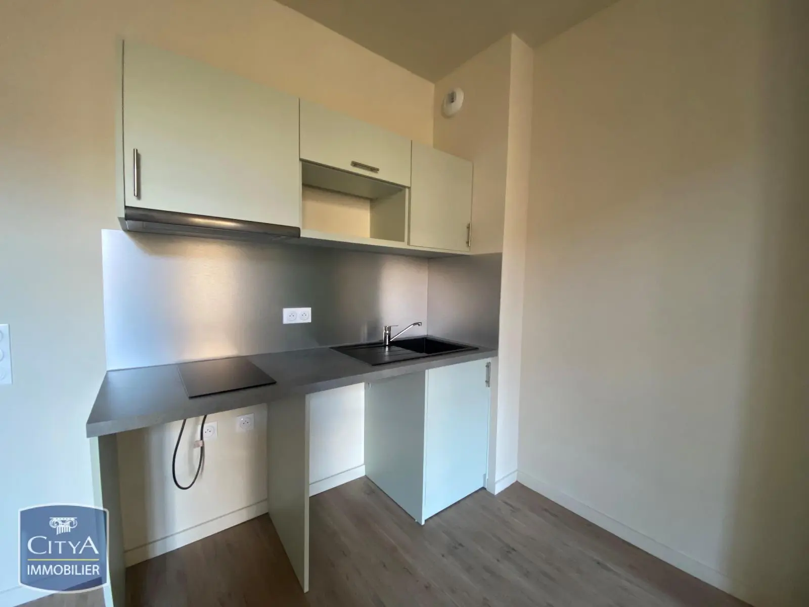 Photo 3 Appartement 1 pièce 31.7m²