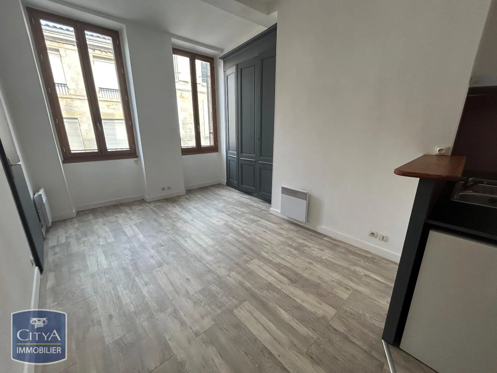 Photo 2 Appartement 1 pièce 31.49m²