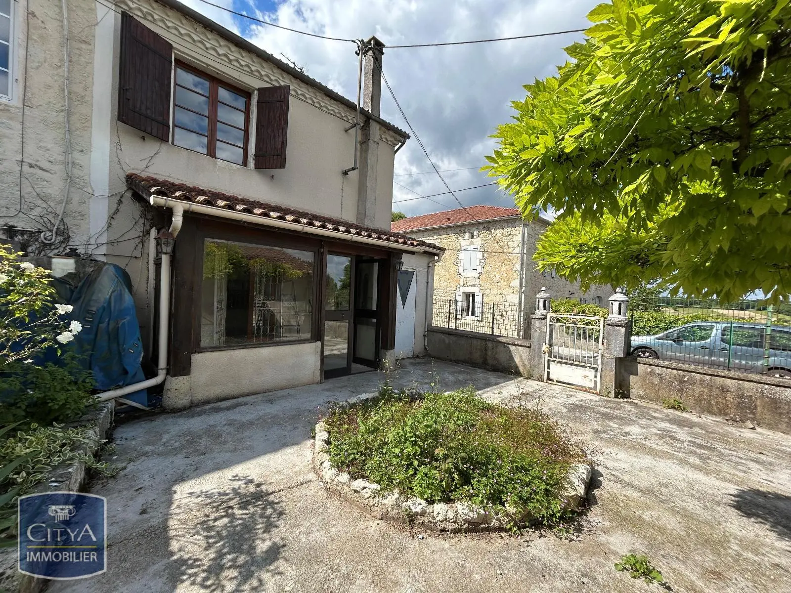 Photo 1 Maison 5 pièces 141.92m²