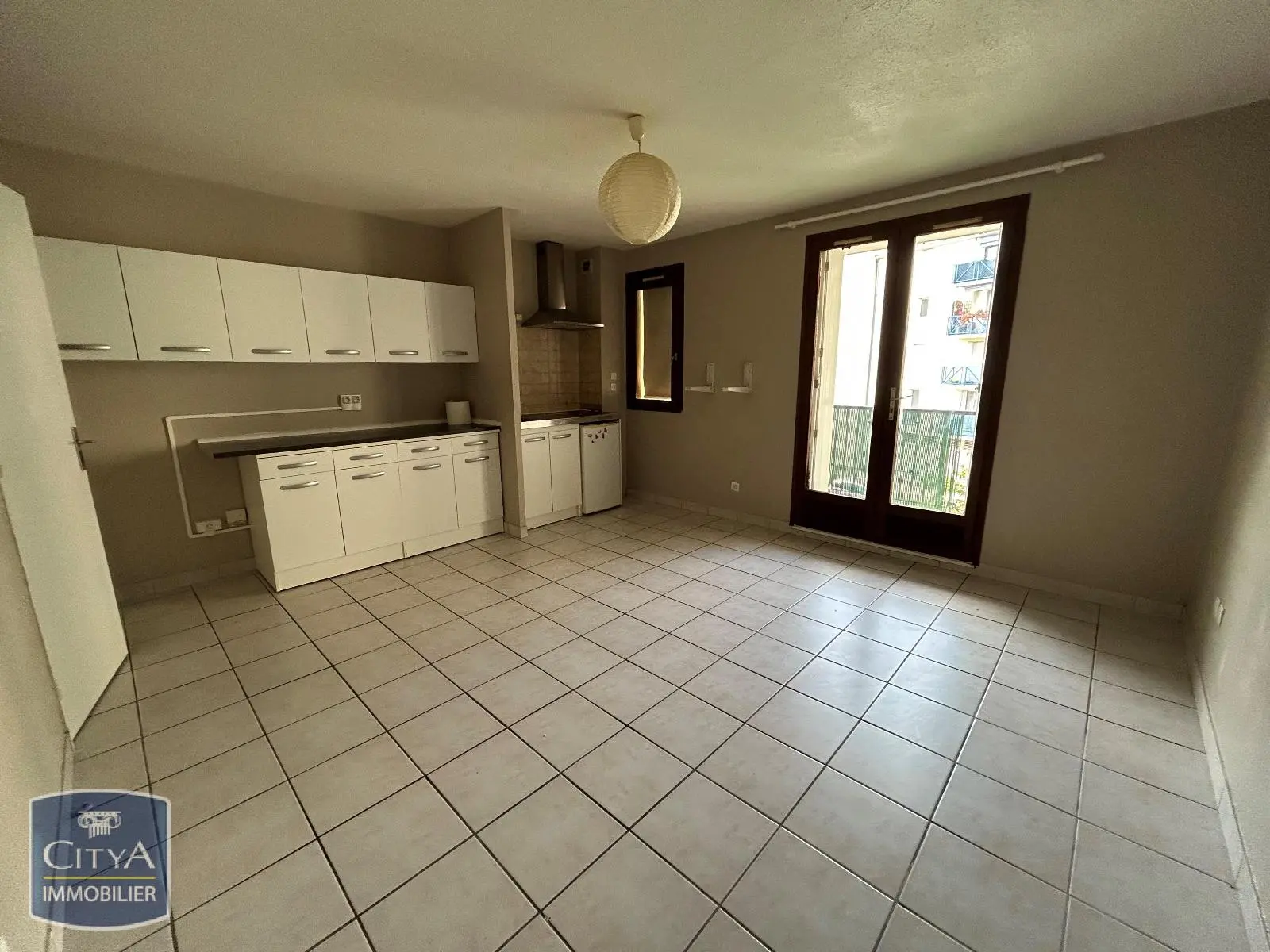 Photo 1 Appartement 1 pièce 24.41m²