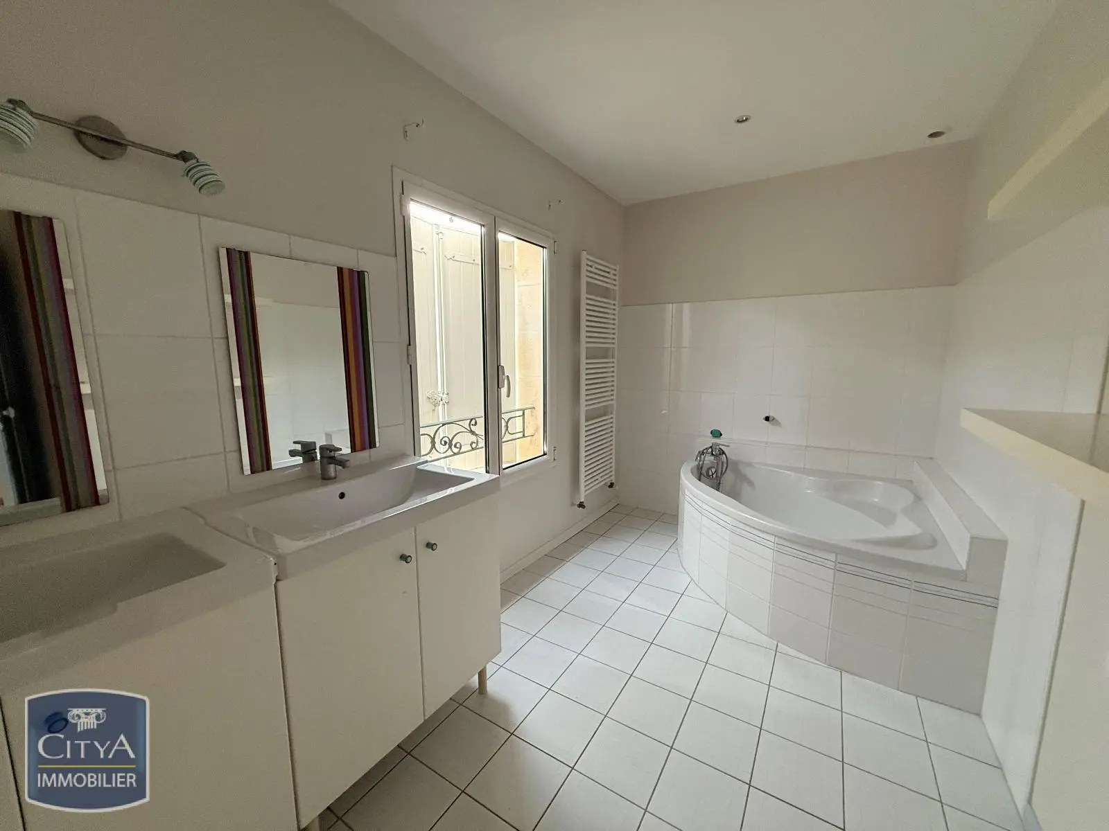 Photo 14 Maison 5 pièces 233.97m²