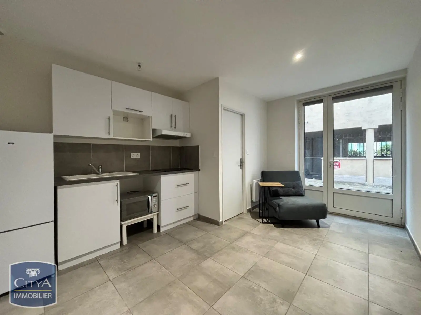 Photo 2 Appartement 2 pièces 31.77m²