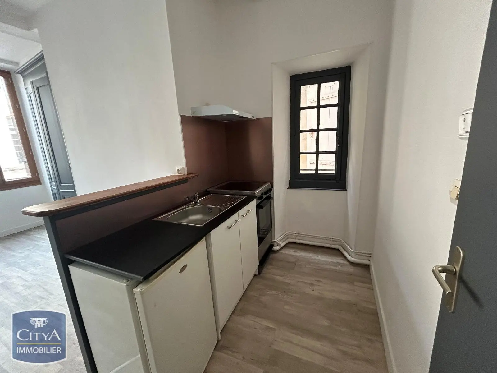 Photo 3 Appartement 1 pièce 31.49m²