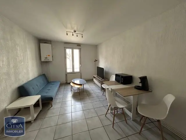 Photo 1 Appartement 1 pièce 27.1m²
