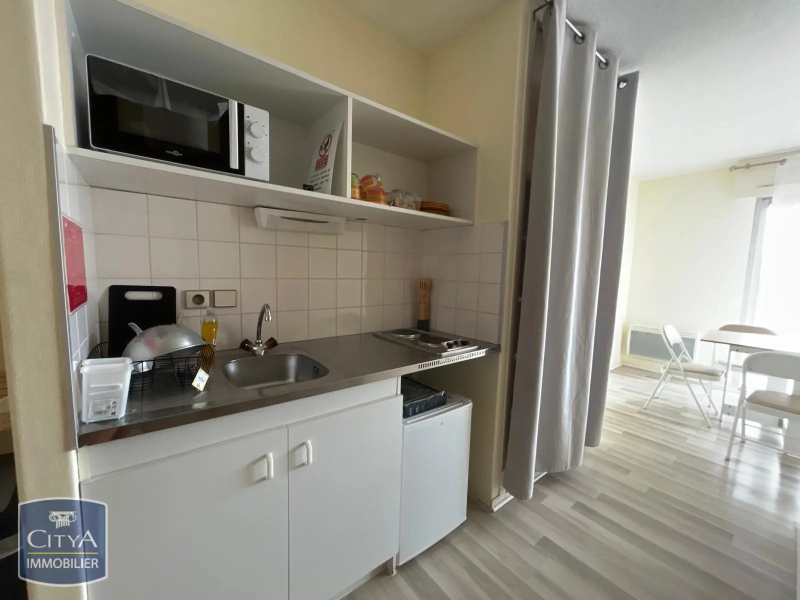 Photo 1 Appartement 1 pièce 28.05m²