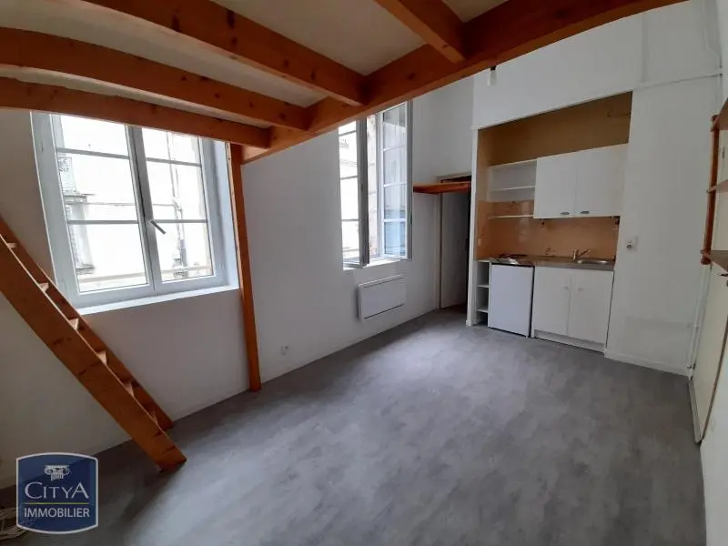Photo 1 Appartement 1 pièce 17.65m²